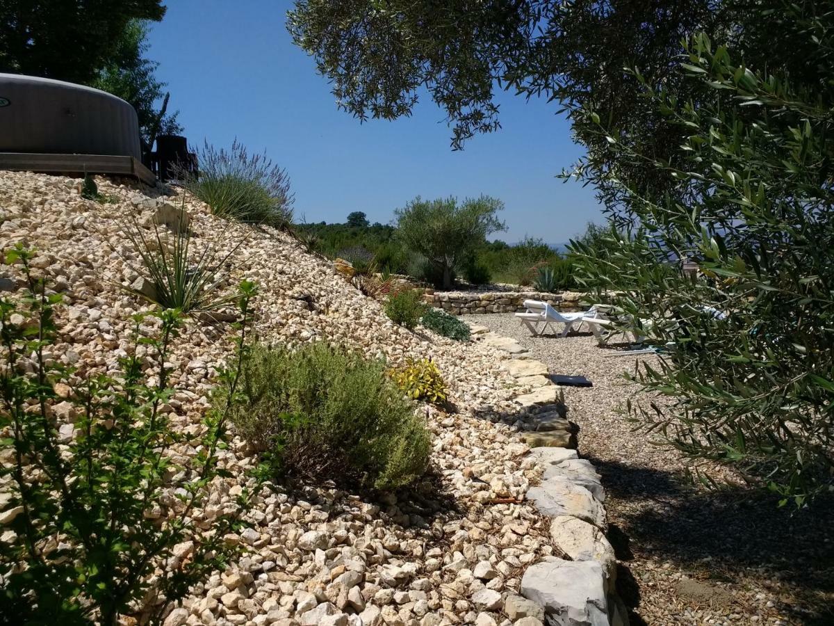 Bed and Breakfast Les Agaves Piscine Panoramique Vue Exceptionnelle Grospierres Esterno foto