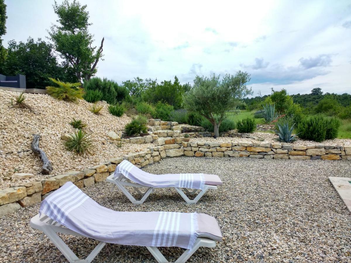 Bed and Breakfast Les Agaves Piscine Panoramique Vue Exceptionnelle Grospierres Esterno foto